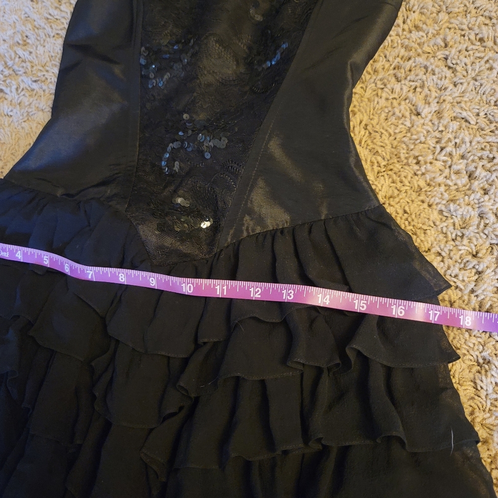 BETSEY JOHNSON DRESS - Picture 12 of 12